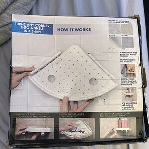 Three Corner Shelf with Grip Pads